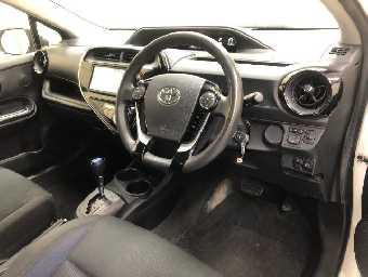 TOYOTA AQUA 2021 Image 6