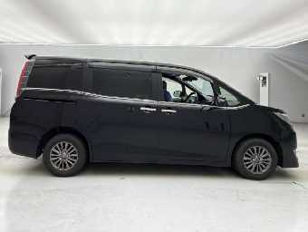 TOYOTA ESQUIRE 2019 Image 6