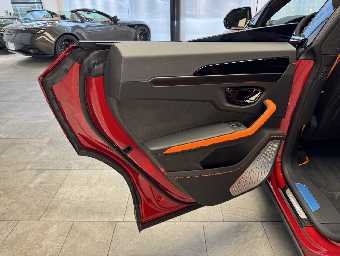 LAMBORGHINI URUS 2025 Image 16