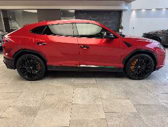 LAMBORGHINI URUS 2025 Image 4