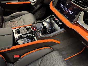 LAMBORGHINI URUS 2025 Image 27