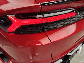 LAMBORGHINI URUS 2025 Image 32
