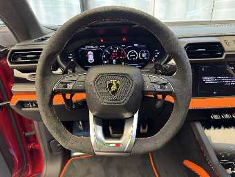 LAMBORGHINI URUS 2025 Image 41