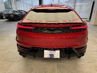 LAMBORGHINI URUS 2025 Image 6