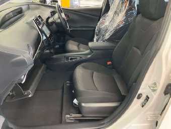 TOYOTA PRIUS 2022 Image 11