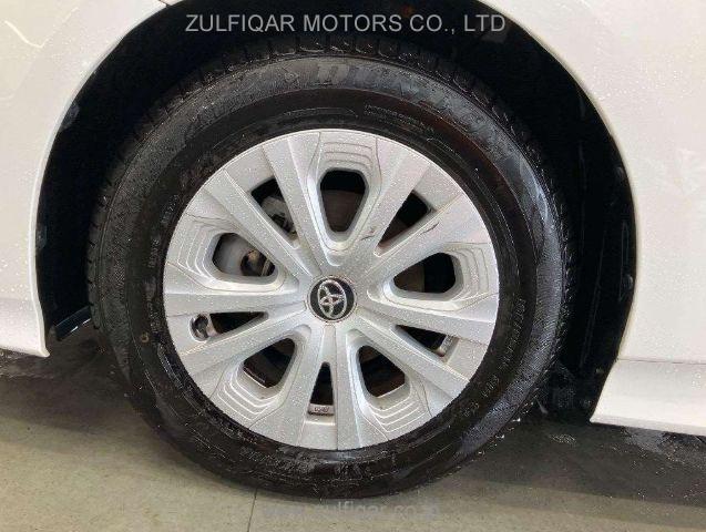 TOYOTA PRIUS 2022 Image 12