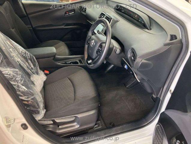 TOYOTA PRIUS 2022 Image 7