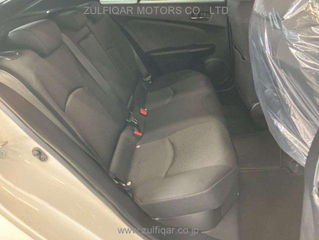 TOYOTA PRIUS 2022 Image 10