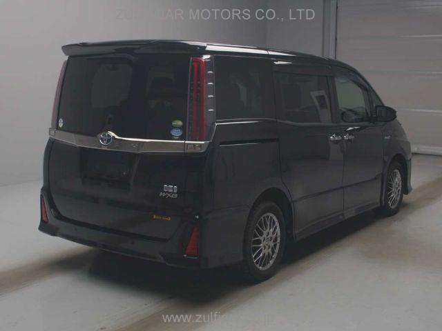 TOYOTA NOAH 2019 Image 2
