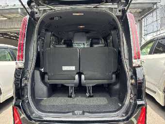 TOYOTA NOAH 2019 Image 12