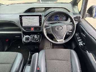 TOYOTA NOAH 2019 Image 6