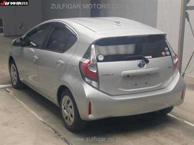 TOYOTA AQUA 2019 Image 3