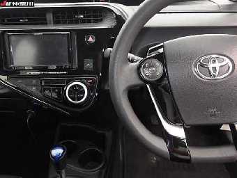 TOYOTA AQUA 2019 Image 6