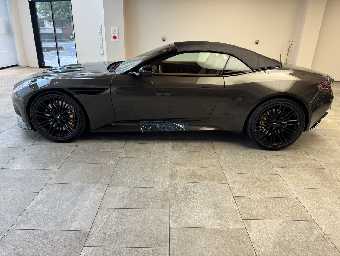 ASTON MARTIN DB12 2025 Image 16