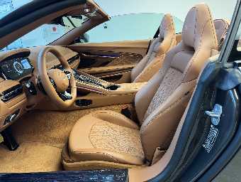 ASTON MARTIN DB12 2025 Image 18