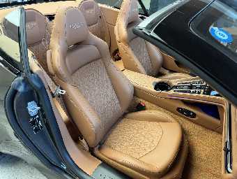 ASTON MARTIN DB12 2025 Image 23