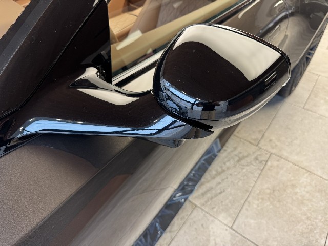 ASTON MARTIN DB12 2025 Image 36