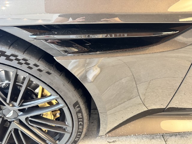 ASTON MARTIN DB12 2025 Image 37
