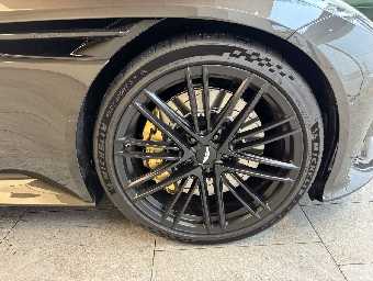 ASTON MARTIN DB12 2025 Image 40