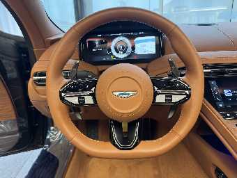 ASTON MARTIN DB12 2025 Image 44