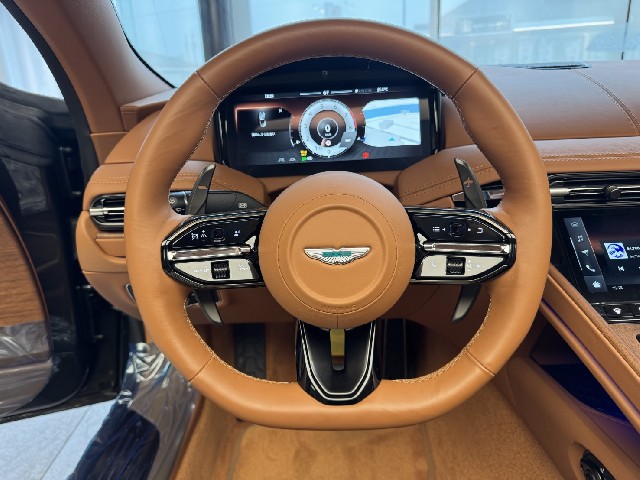 ASTON MARTIN DB12 2025 Image 50