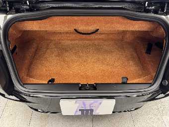ASTON MARTIN DB12 2025 Image 59