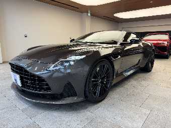 ASTON MARTIN DB12 2025 Image 9
