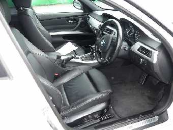 BMW 3 SERIES 2011 Image 11