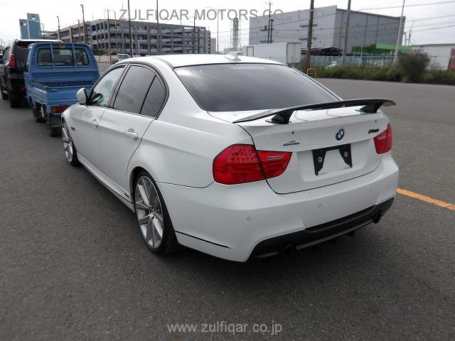 BMW 3 SERIES 2011 Image 3