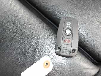 BMW 3 SERIES 2011 Image 8