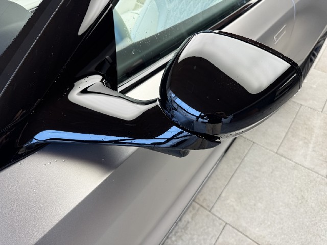 ASTON MARTIN DB12 2024 Image 35