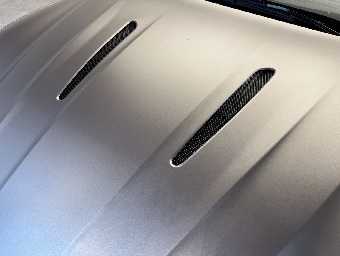 ASTON MARTIN DB12 2024 Image 32