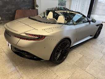 ASTON MARTIN DB12 2024 Image 5