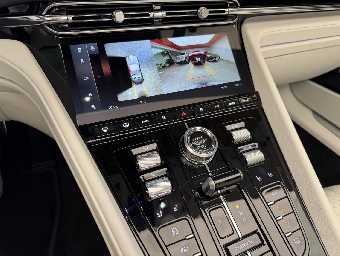ASTON MARTIN DB12 2024 Image 44