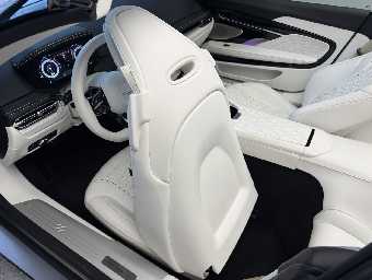 ASTON MARTIN DB12 2024 Image 47