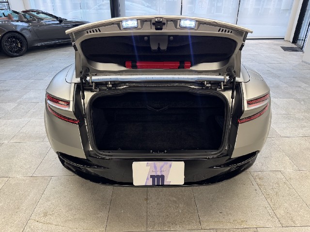 ASTON MARTIN DB12 2024 Image 58