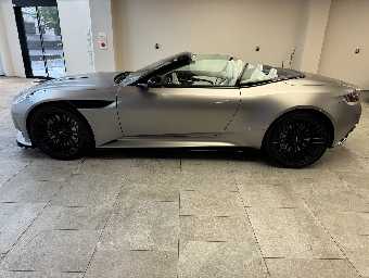 ASTON MARTIN DB12 2024 Image 8