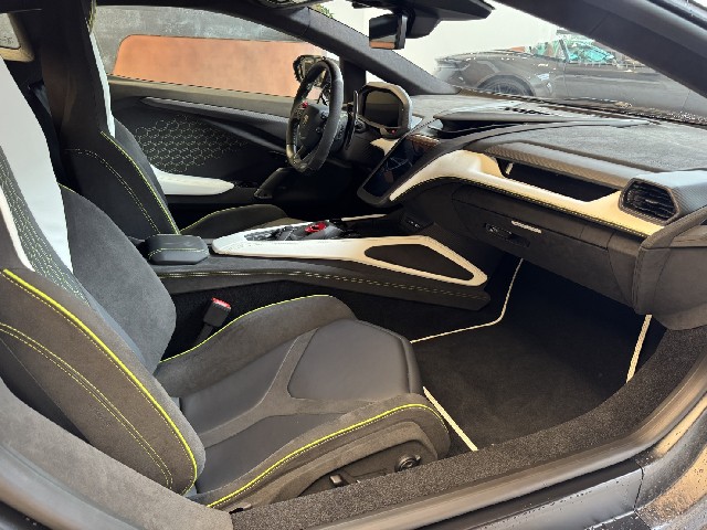 LAMBORGHINI REVUELTO 2024 Image 28