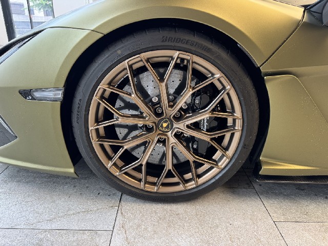 LAMBORGHINI REVUELTO 2024 Image 43