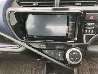 TOYOTA AQUA 2016 Image 6