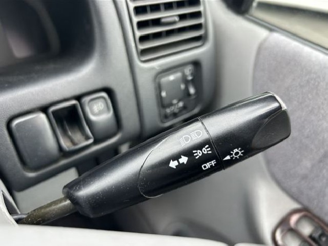MAZDA BONGO FRIENDEE 2001 Image 26