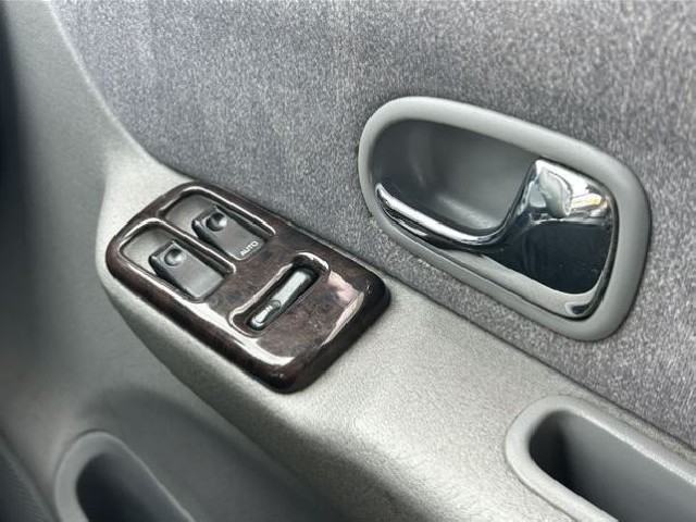 MAZDA BONGO FRIENDEE 2001 Image 35