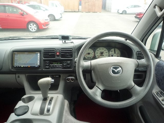 MAZDA BONGO FRIENDEE 2006 Image 25