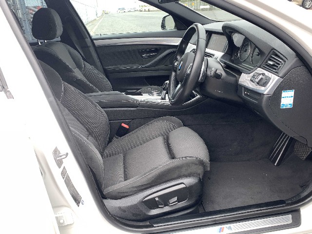 BMW 5 SERIES 2014 Image 19