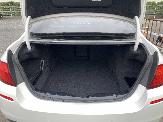 BMW 5 SERIES 2014 Image 21