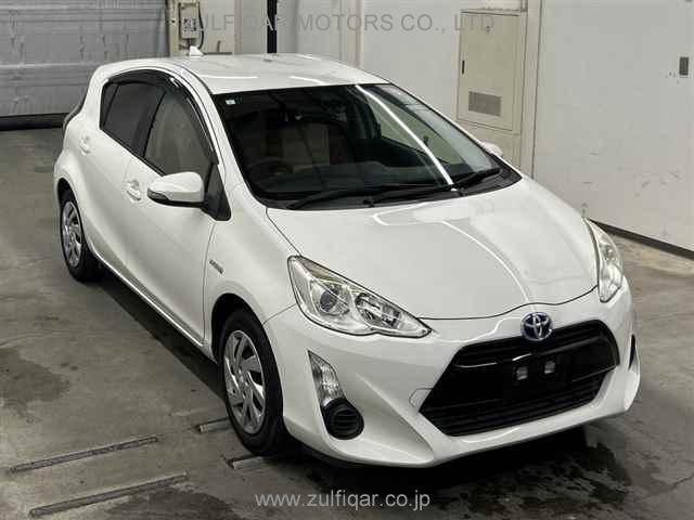 TOYOTA AQUA 2015 Image 2