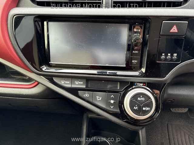 TOYOTA AQUA 2015 Image 6