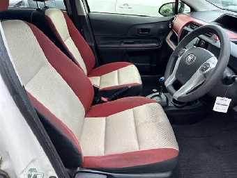 TOYOTA AQUA 2015 Image 7