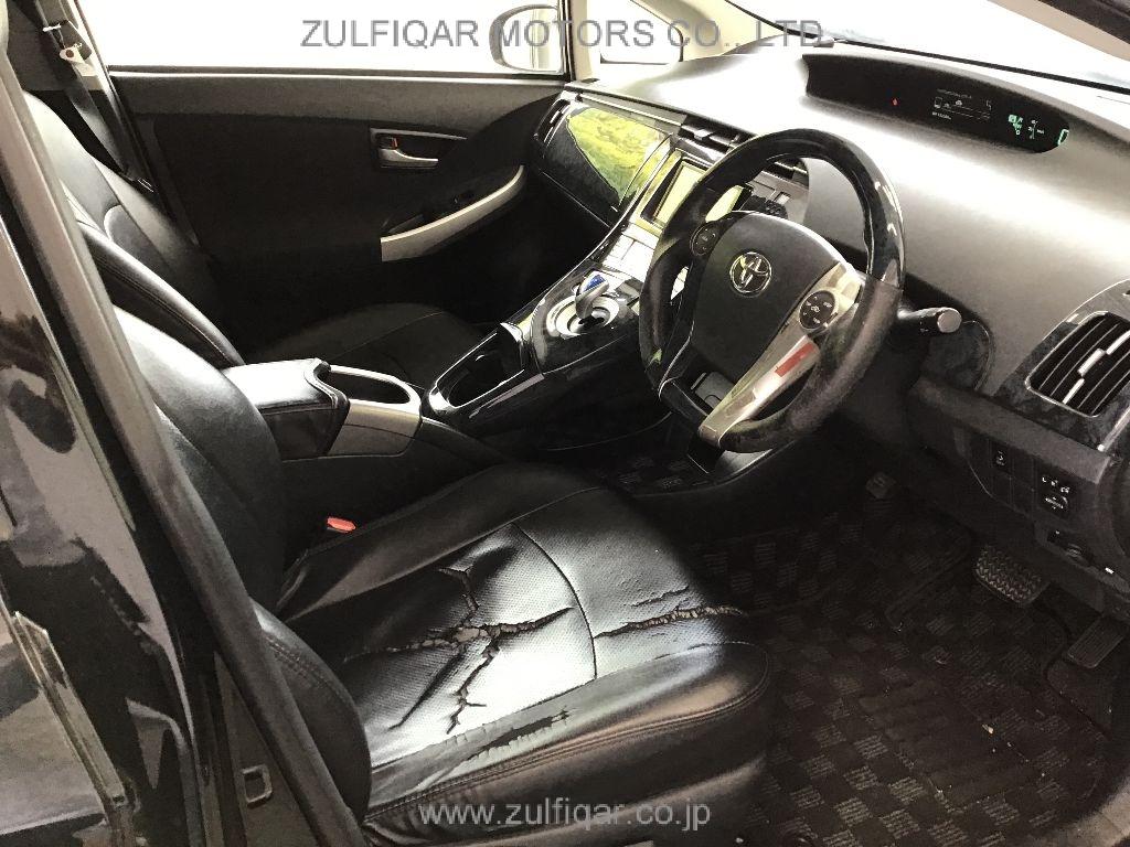 TOYOTA PRIUS 2014 Image 5