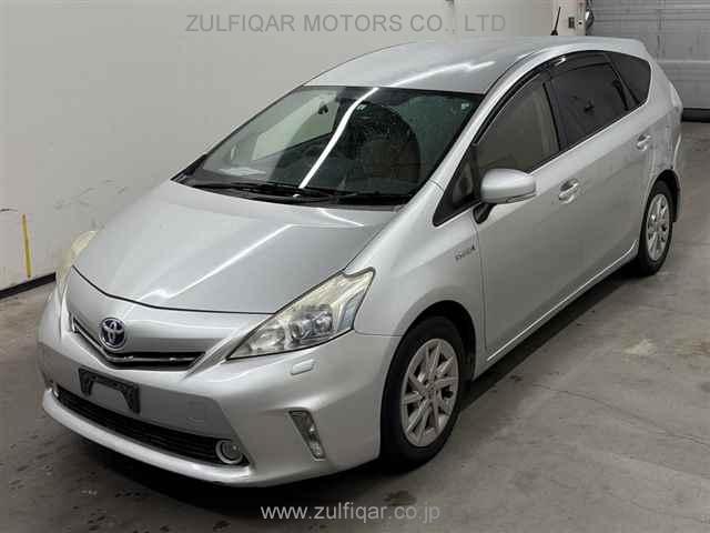 TOYOTA PRIUS ALPHA 2013 Image 1